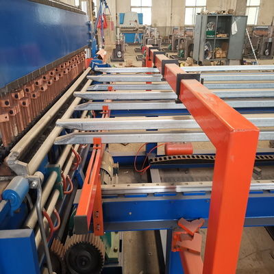 3.5 मीटर चौड़ाई मत्स्य तार वेल्डिंग मशीनरी की खेती, 51 पीसीएस पिन डायमंड बाड़ बनाने की मशीन: