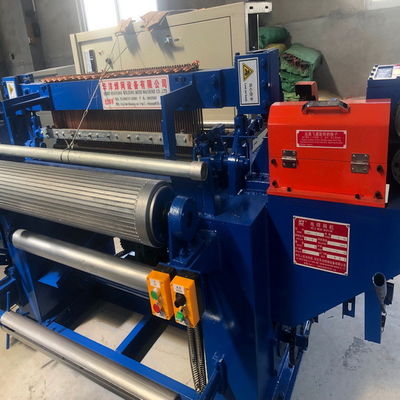 गुणवत्ता  Chicken Fence Gi Plc Automatic Wire Mesh Welding Machine 10kw फैक्टरी