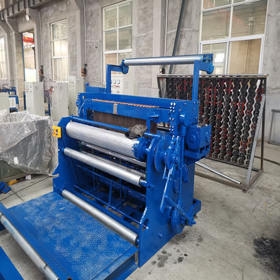 गुणवत्ता  Diameter 0.45-0.85mm Automatic Wire Mesh Welding Machine Gearbox Driven फैक्टरी